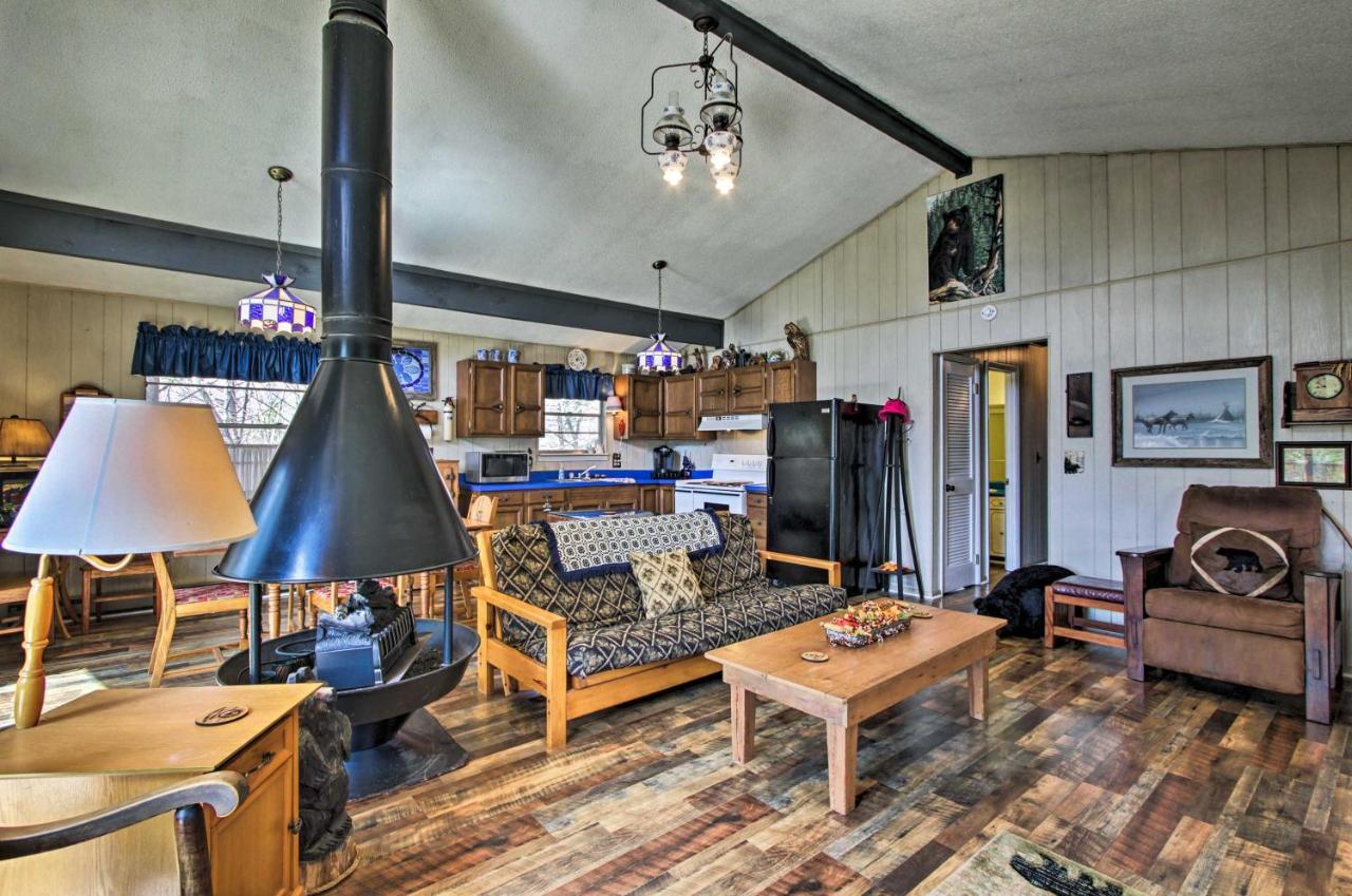 Quiet Cabin With Mountain Views About 3 Mi To Gatlinburg Exterior photo