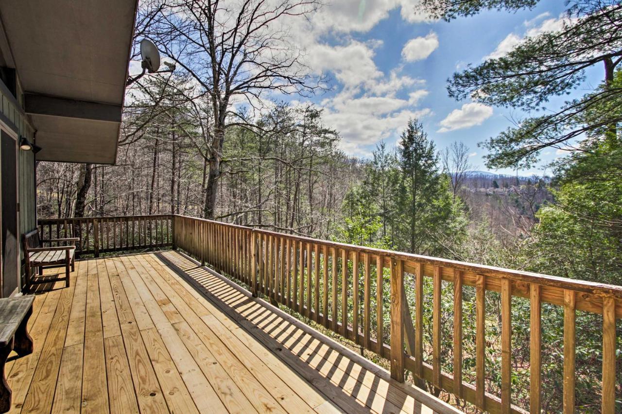 Quiet Cabin With Mountain Views About 3 Mi To Gatlinburg Exterior photo